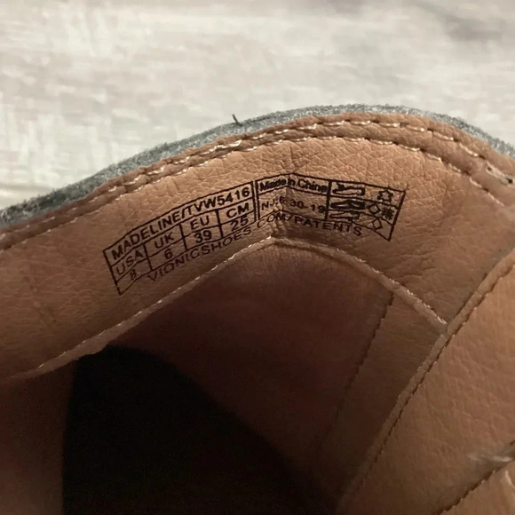 VIONIC Upright Madeline Boot Size 8 - Picture 13 of 13